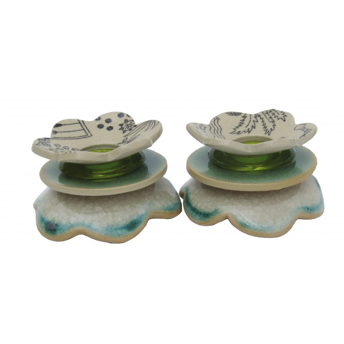 Castiçais de Shabat de Cerâmica e Vidro com Vidro Verde, Linhas e Flores